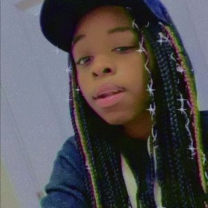 Meet your Posher, Ja’nia